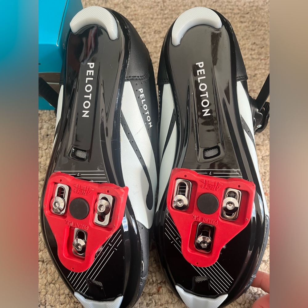 EUC Peloton Clip In Cycling Shoes Size 41 - Picture 2 of 5